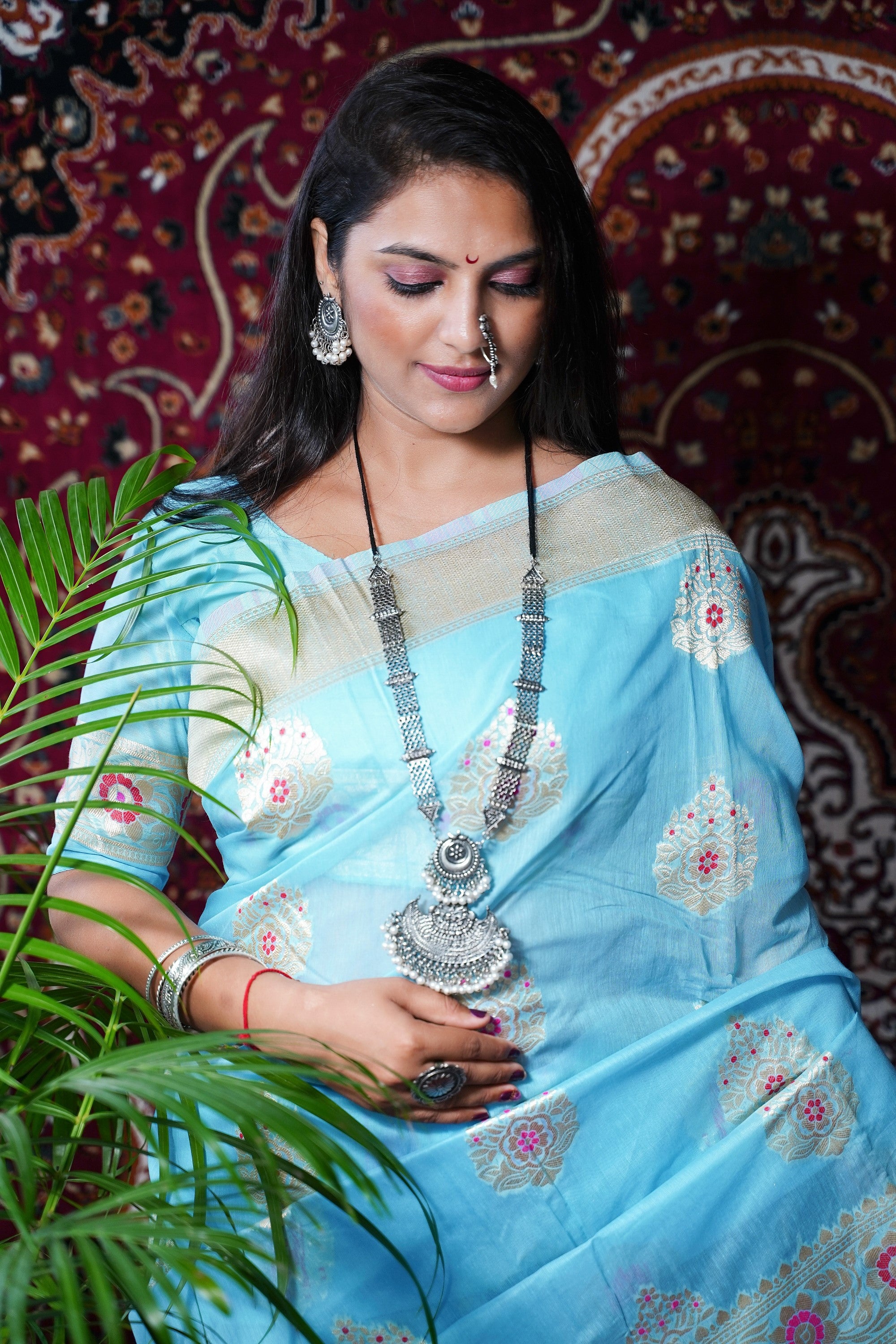 Blue Pure Linen Silk Saree With Silver Zari Weaving