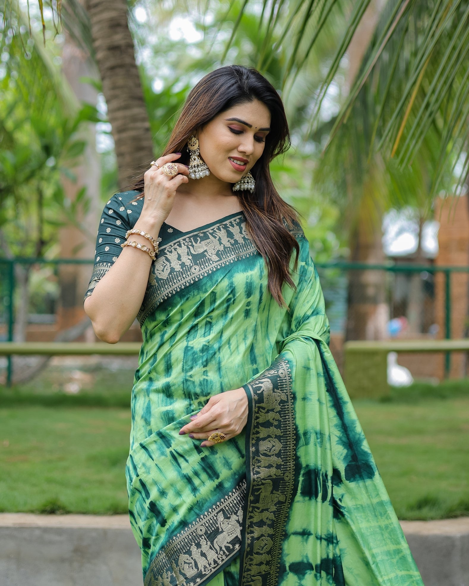 Green And Parrot Soft Dola Silk Shibori Saree With Zari Weaving