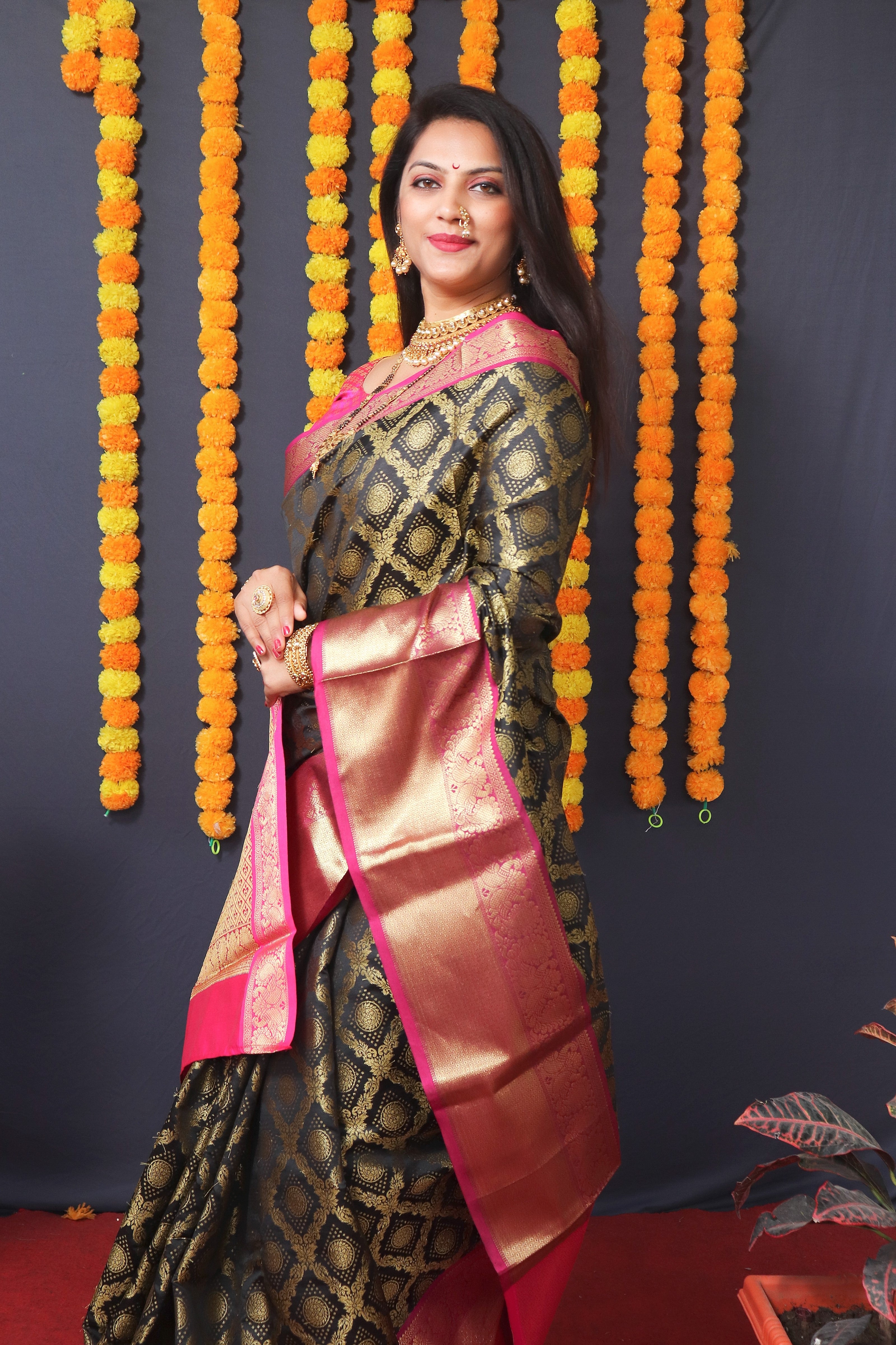 Black Handloom Silk Kanjivaram Saree With Zari Weaving