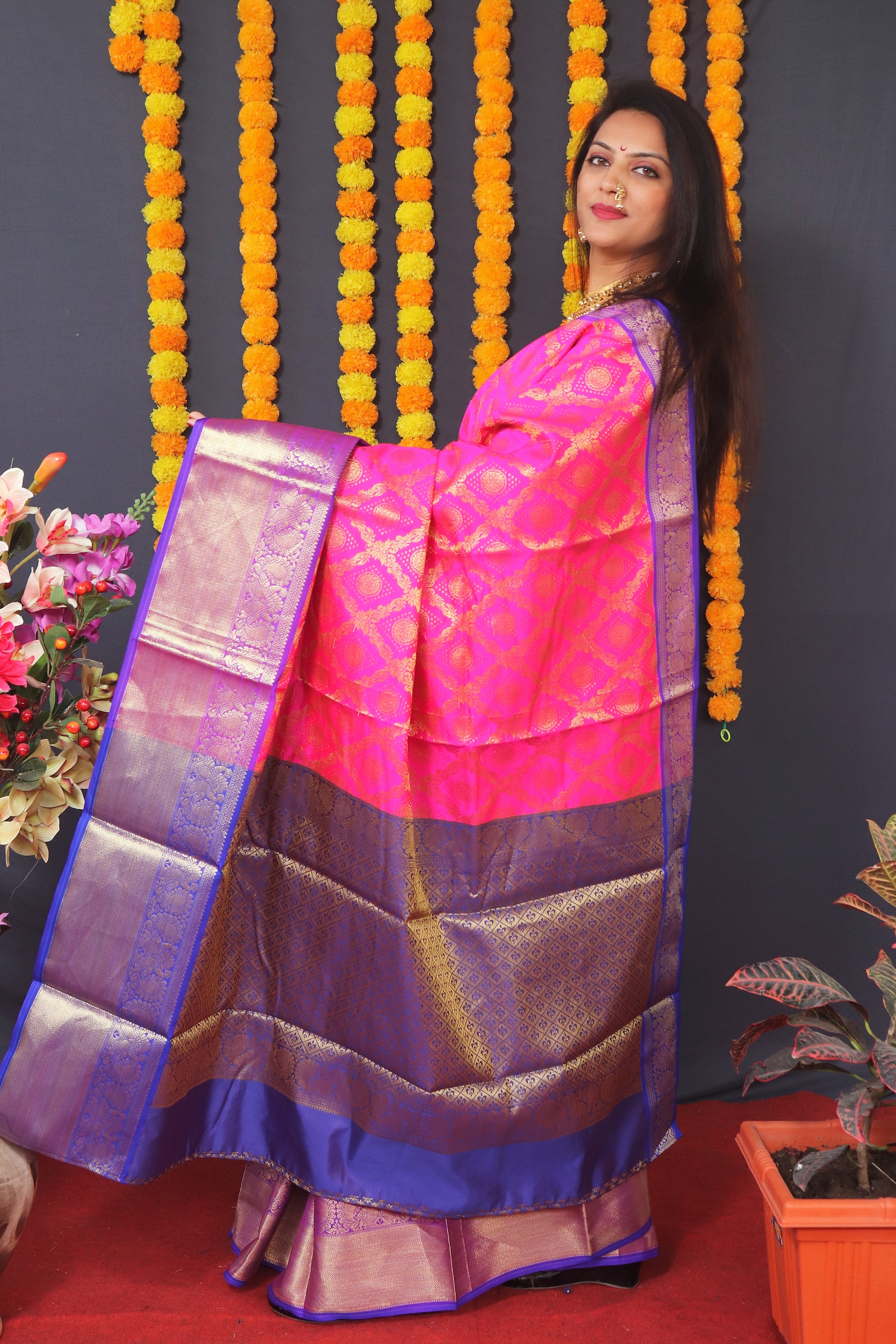 Pink Handloom Silk Kanjivaram Saree With Zari Weaving