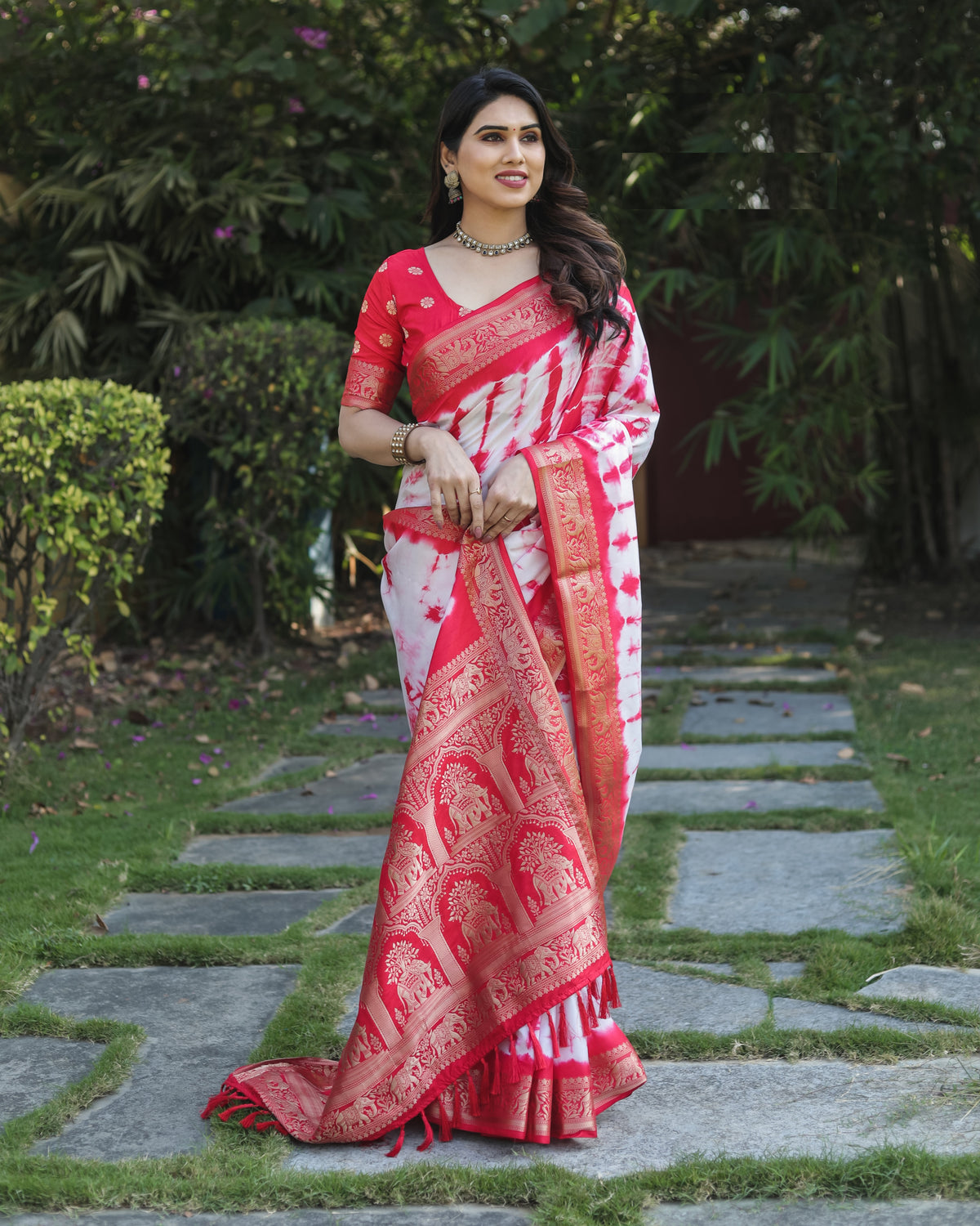 Red And White Pure Shibory Soft Dola silk Saree With Zari Weaving