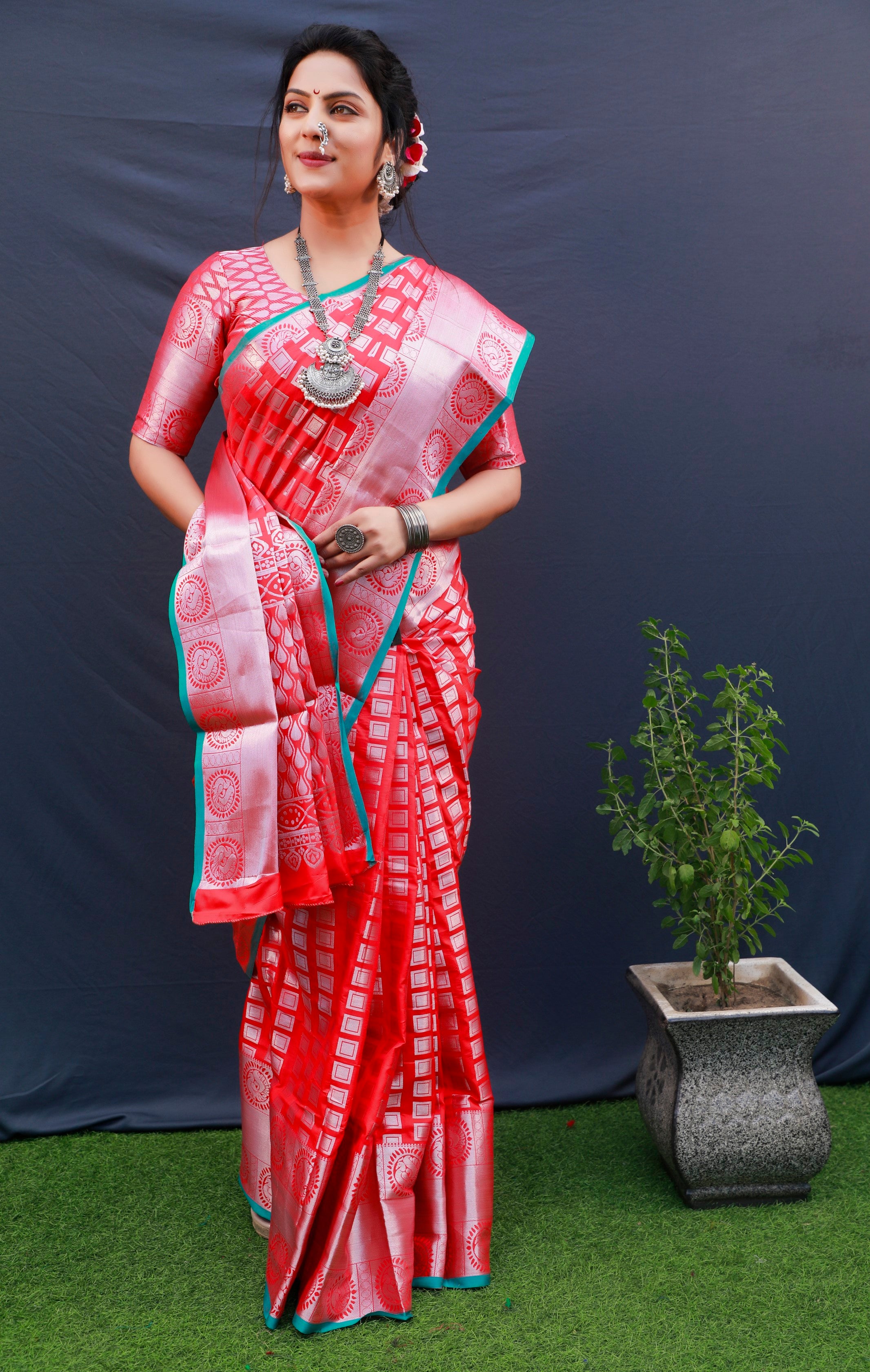 Red Pure Silk Kanjivaram Silk Saree With Zari Weaving