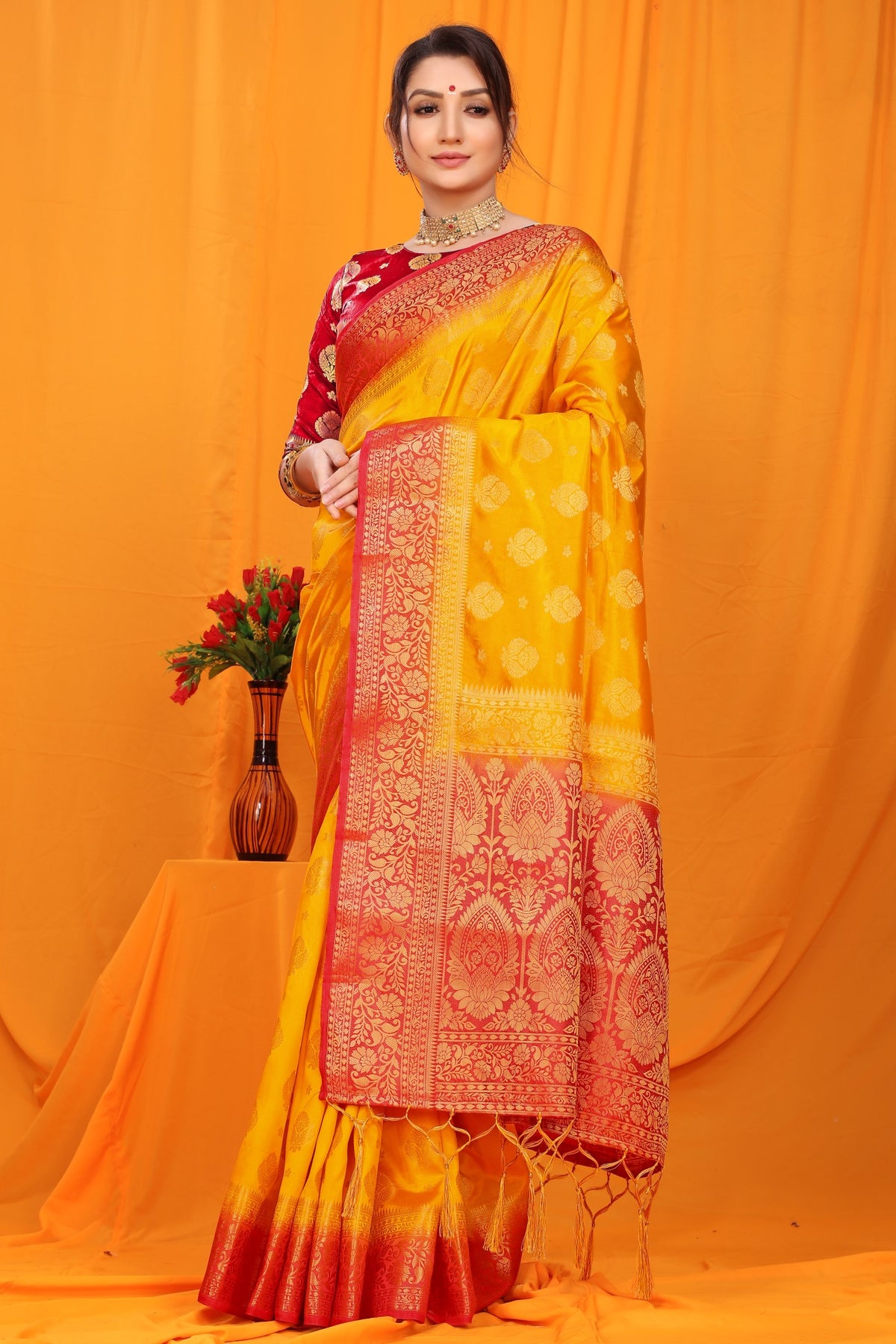 Yellow And Red Pure Silk Kanjivaram Saree With Zari Weaving