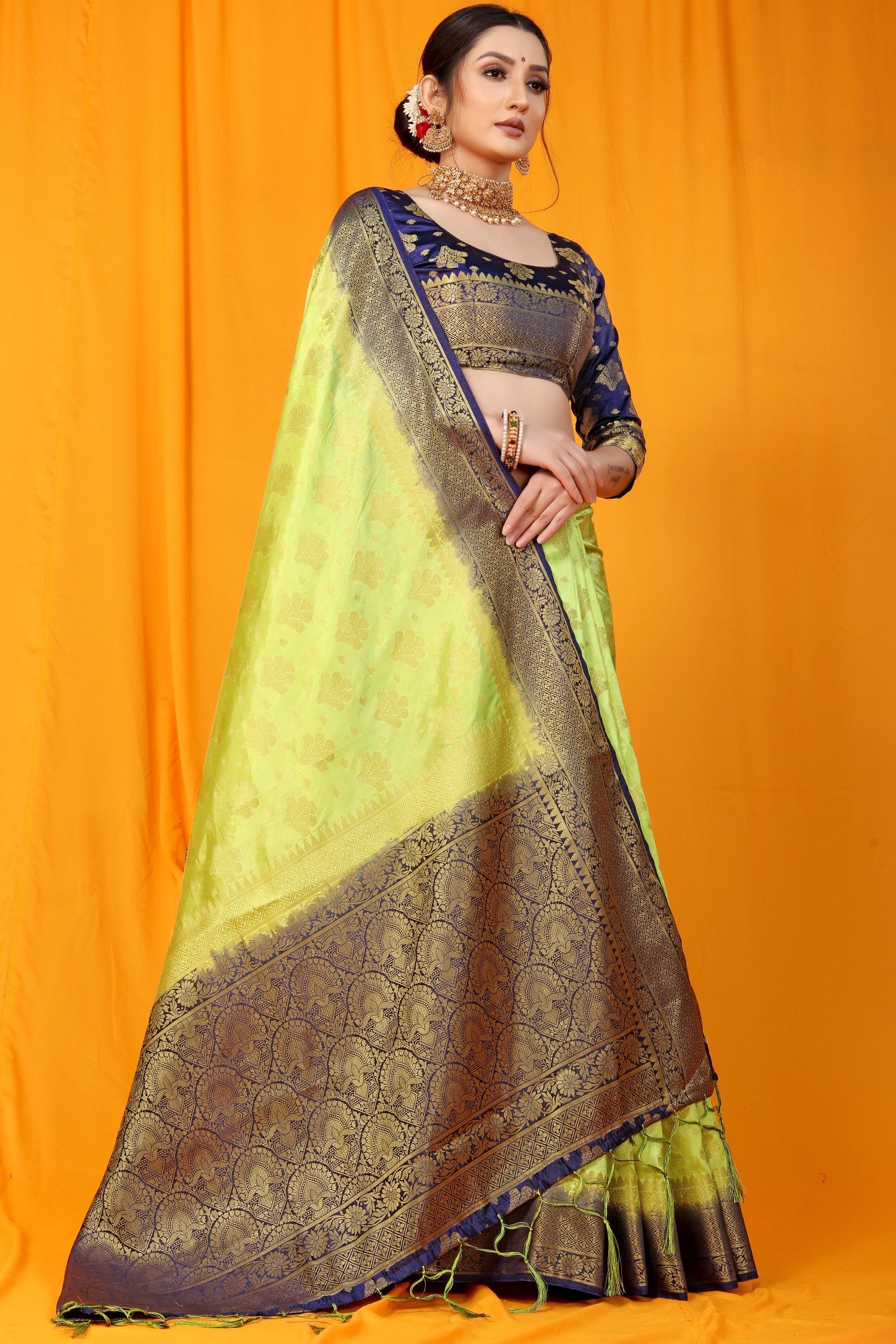 Parrot And Blue Pure Silk Kanjivaram Saree With Zari Weaving