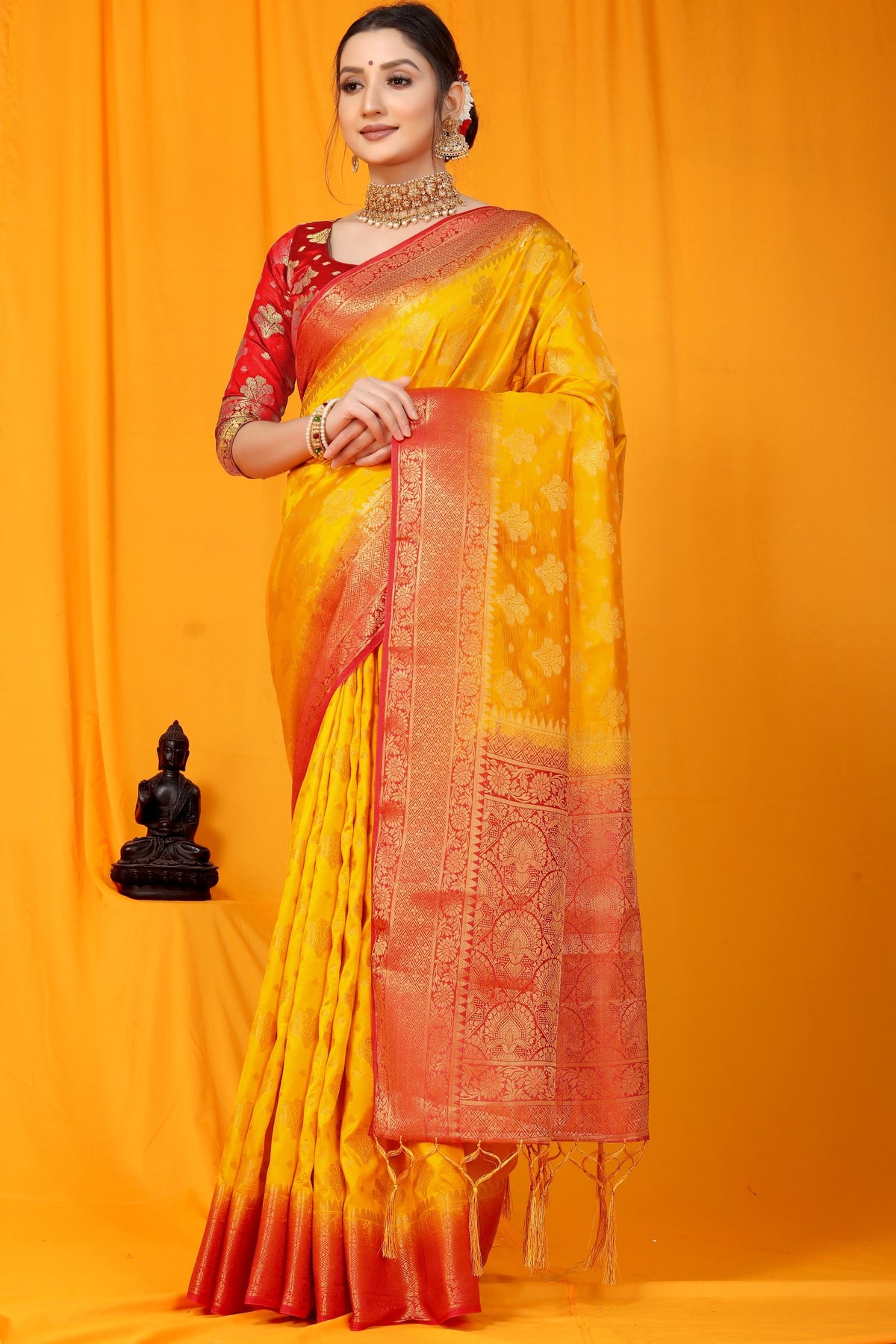 Yellow And Red Pure Silk Kanjivaram Saree With Zari Weaving