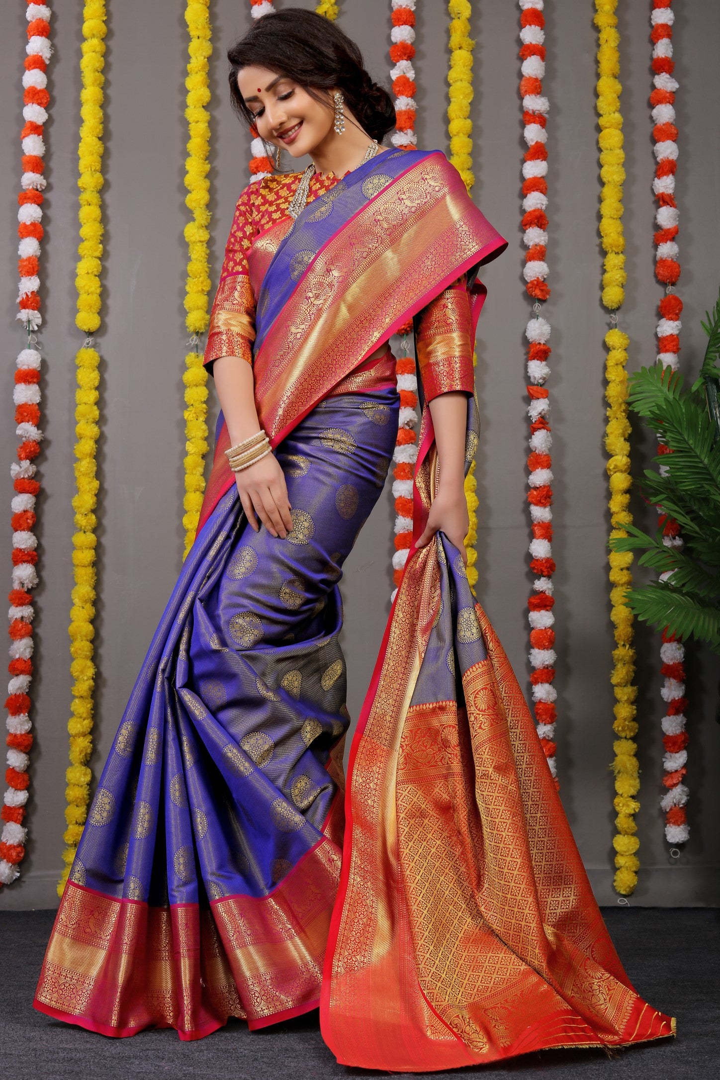 Pure Tissue Silk Blue Kanjivaram Saree Contrast Jari With Figure Design