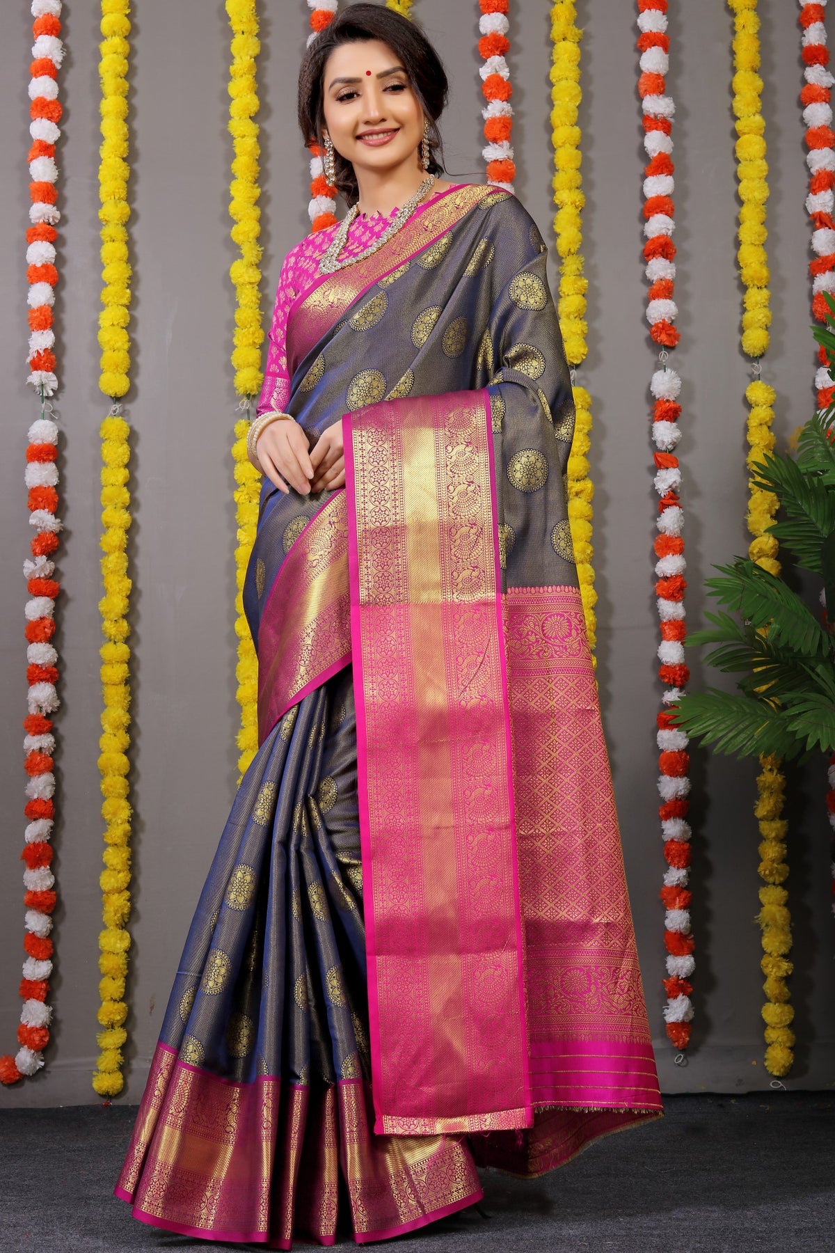 Pure Tissue Silk Grey Kanjivaram Saree Contrast Jari With Figure Design