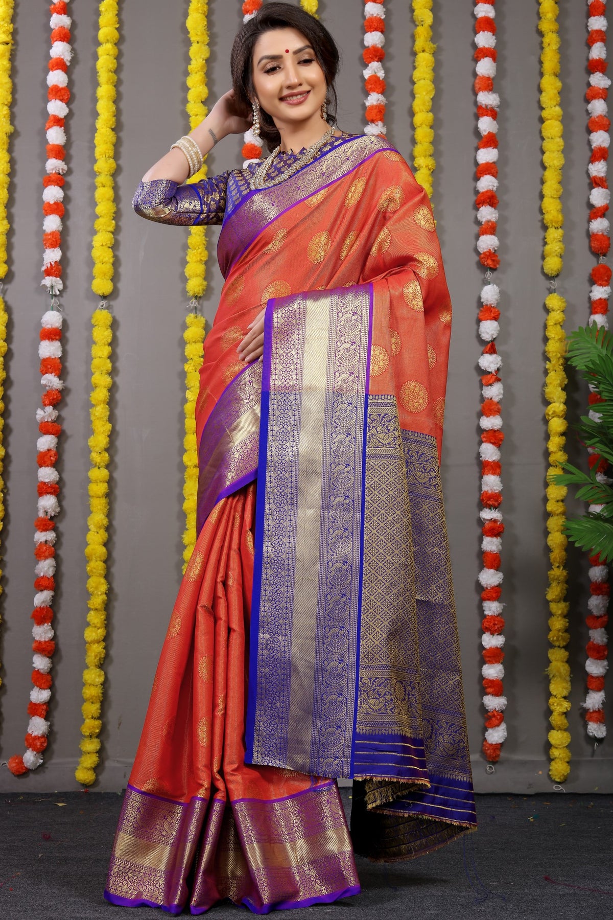 Pure Tissue Silk Red Kanjivaram Saree Contrast Jari With Figure Design