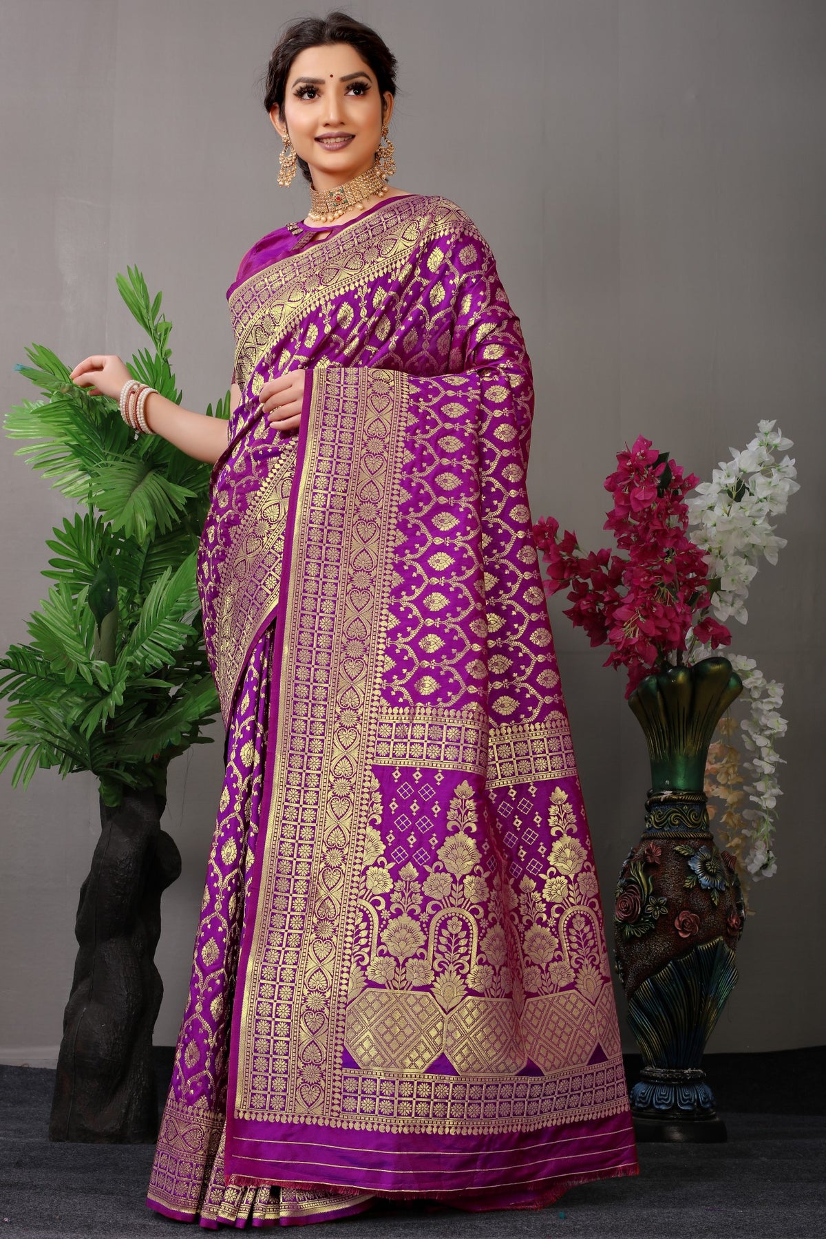 Purple Pure Silk Kanjivaram Saree With Gold Jari Weaving