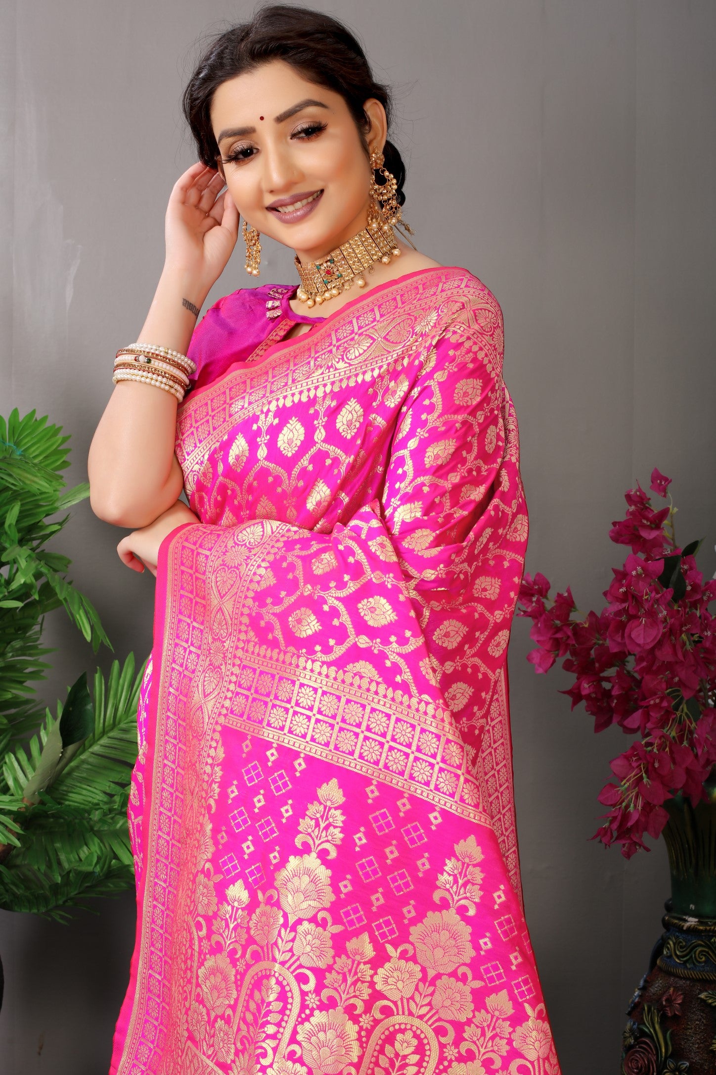 Pink Pure Silk Kanjivaram Saree With Gold Jari Weaving
