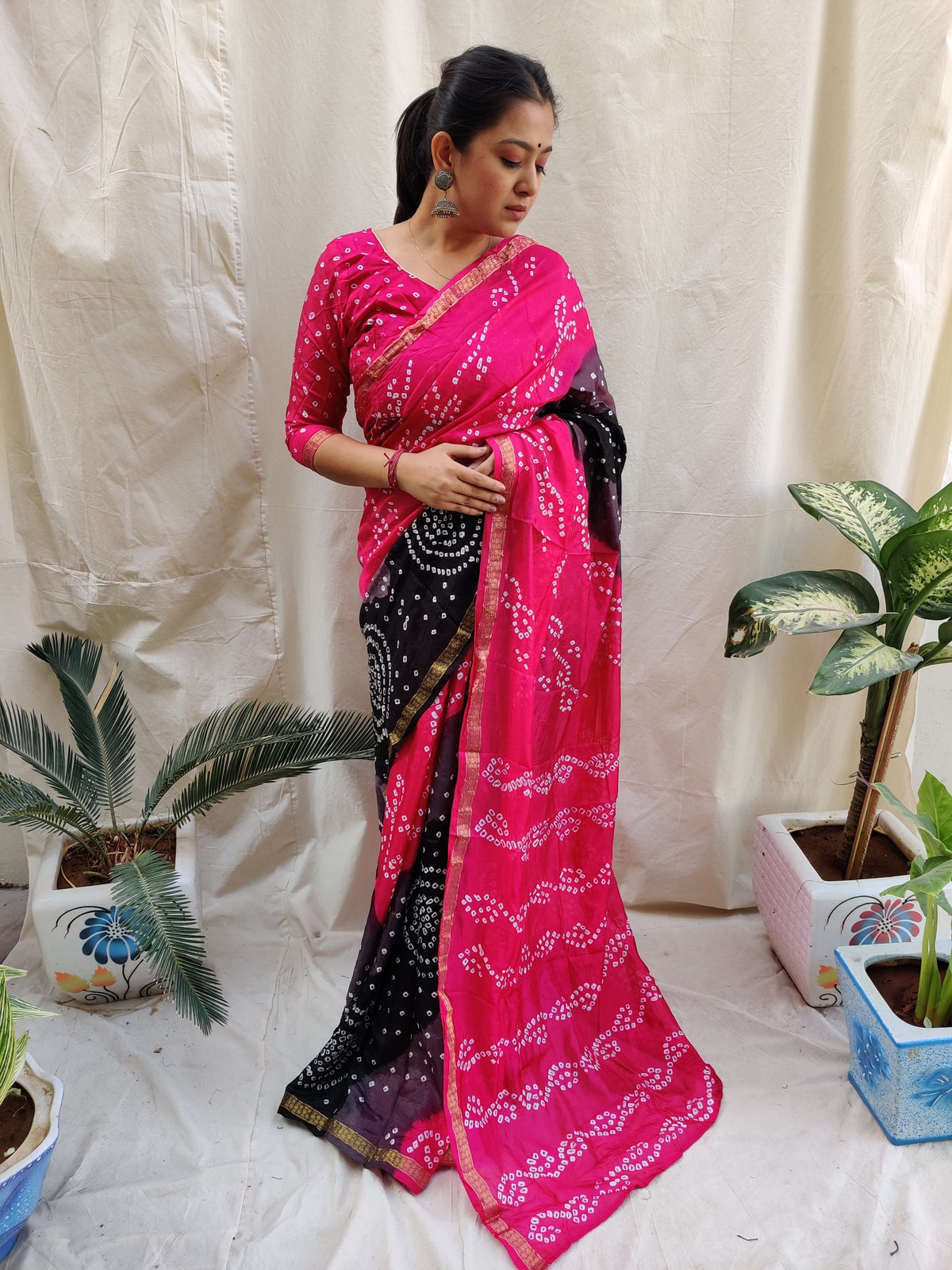 Pink And Black Pure Silk Original Bandhani Saree