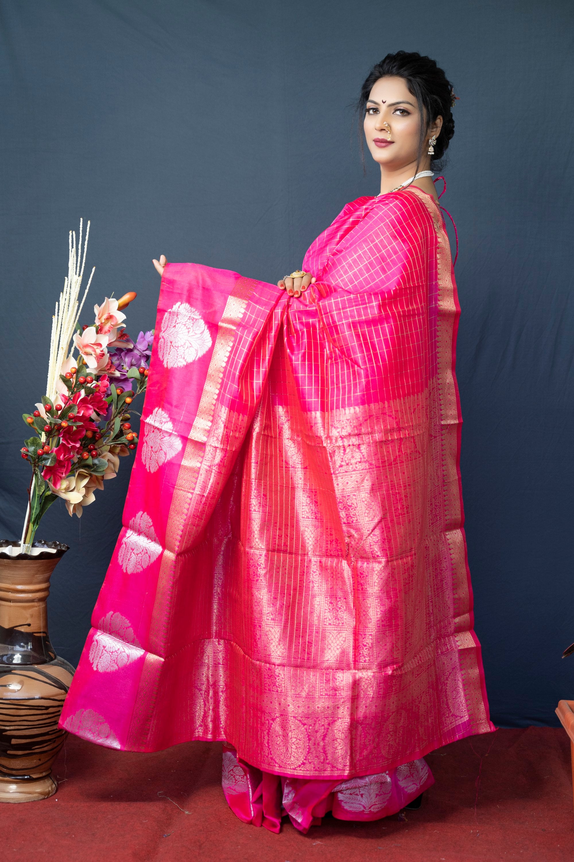 Pink Handloom Linen Silk Saree With Silver Zari Weaving