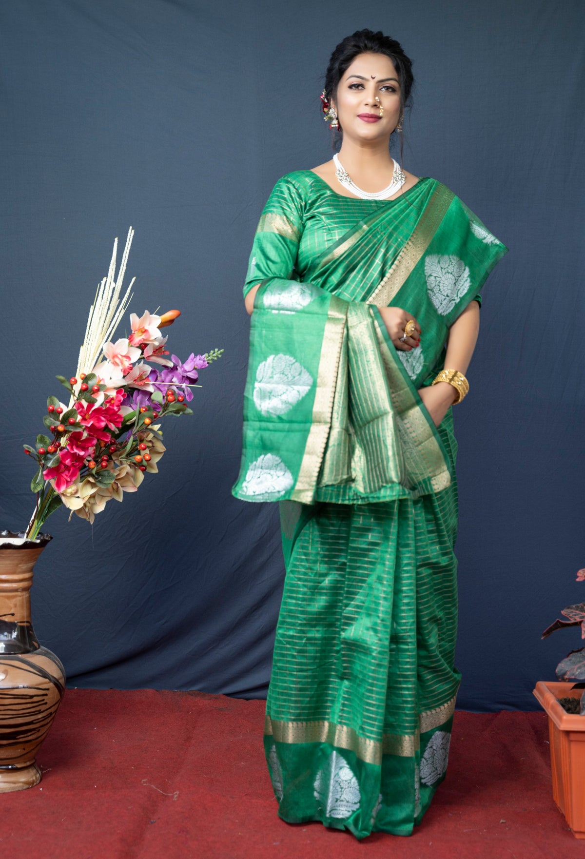 Green Handloom Linen Silk Saree With Silver Zari Weaving