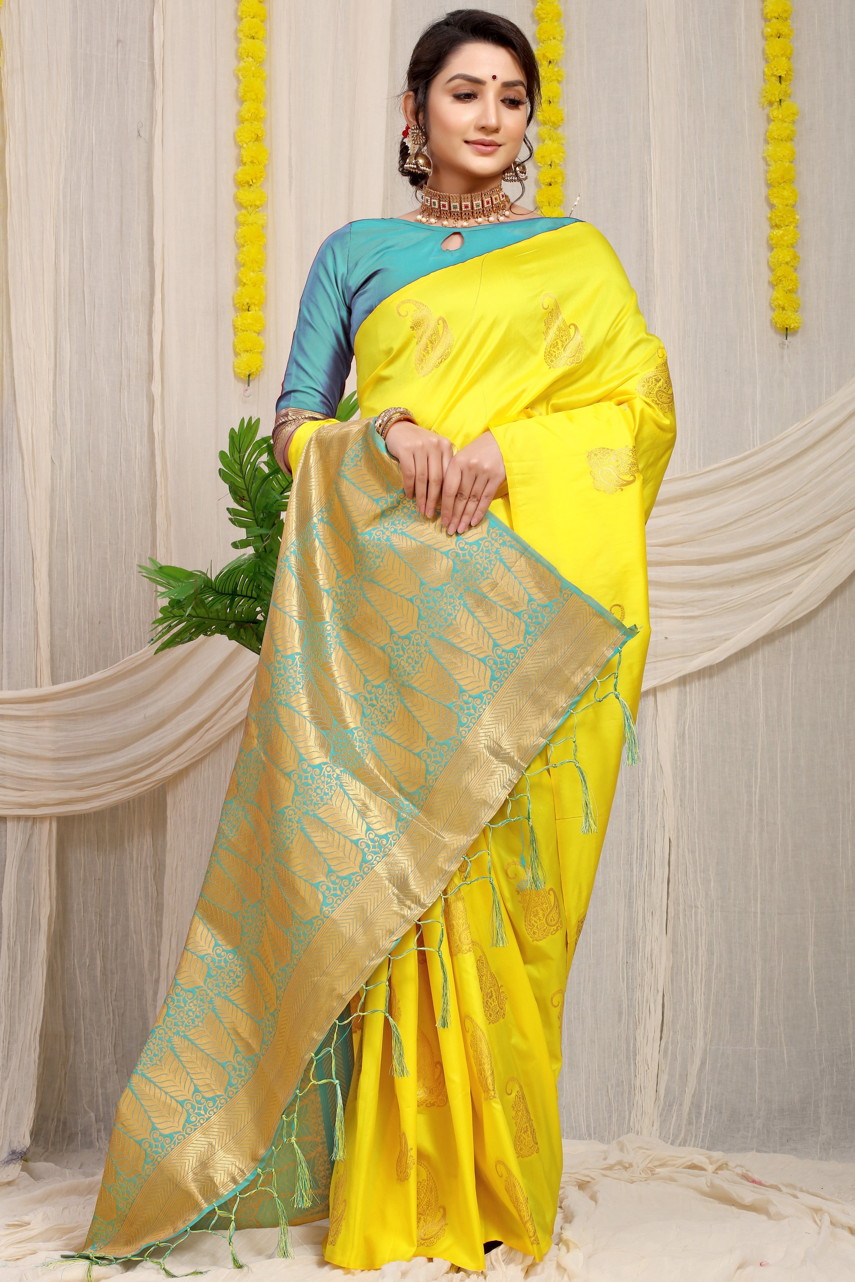 Yellow Beautiful Pure Silk Banarasi Saree With Copper Zari Work