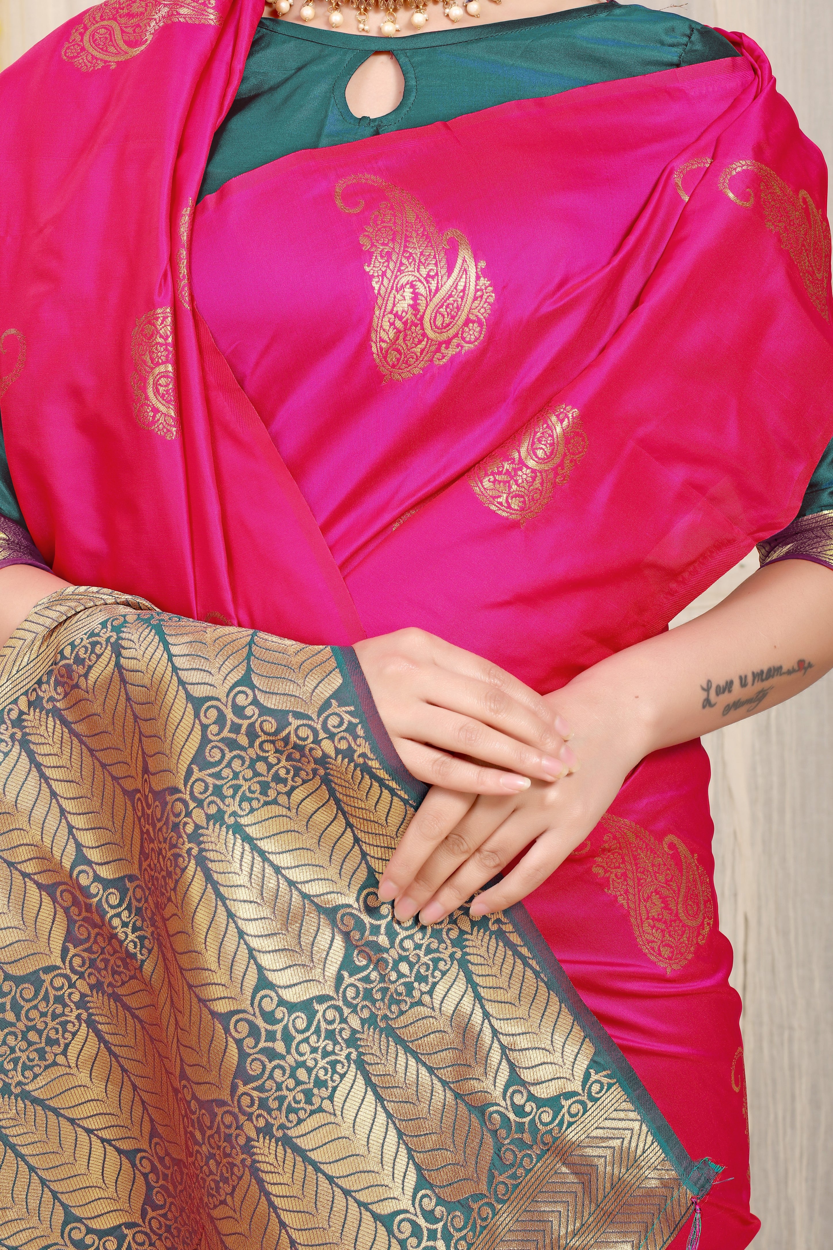 Pink Beautiful Pure Silk Banarasi Saree With Copper Zari Work