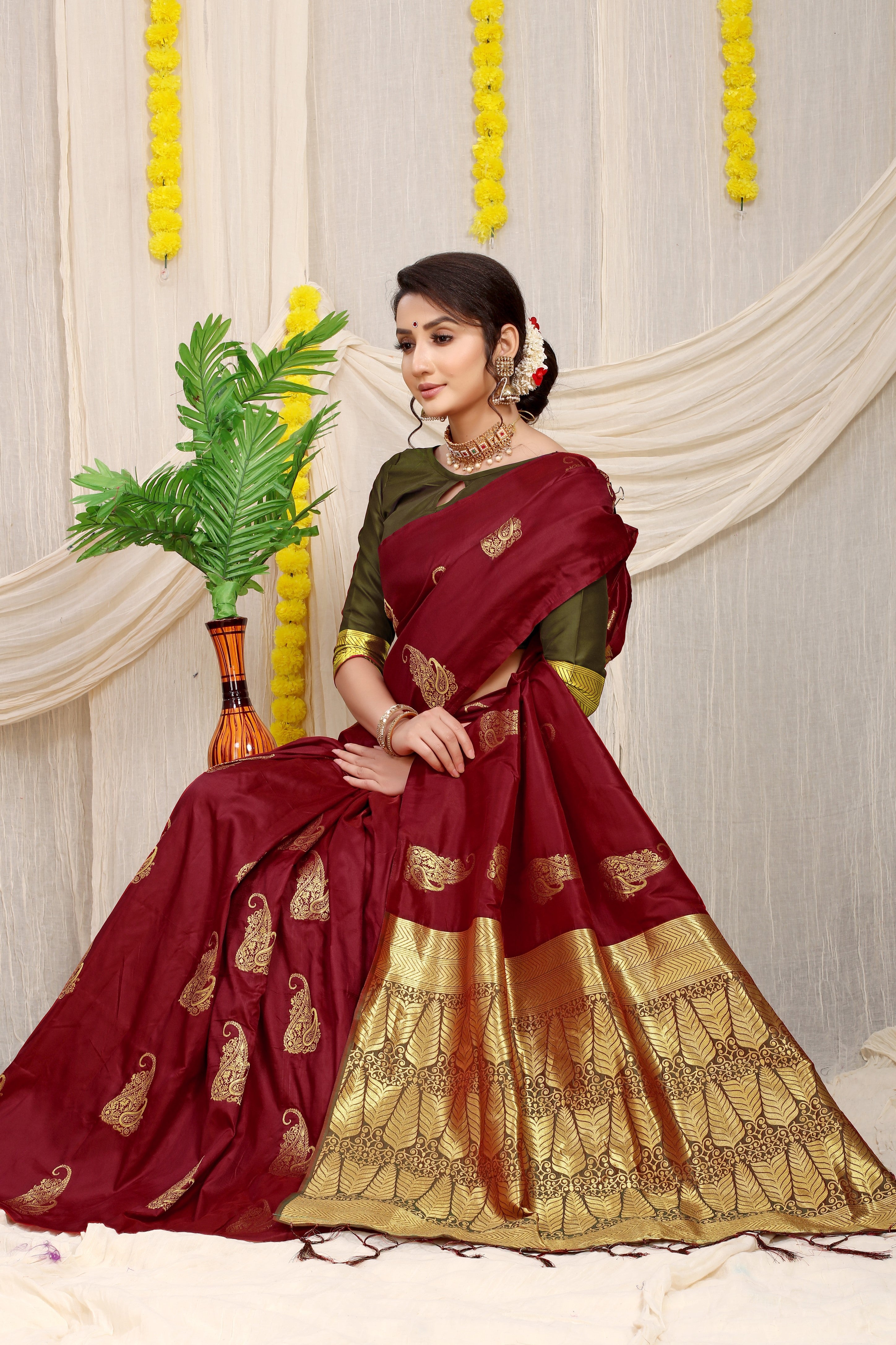 Maroon Beautiful Pure Silk Banarasi Saree With Copper Zari Work