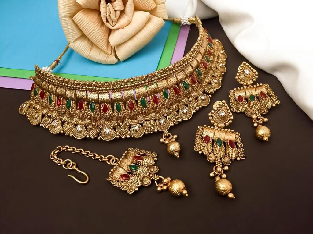 Antique Rajwadi Gold Plated Chokar Set With Meenakari