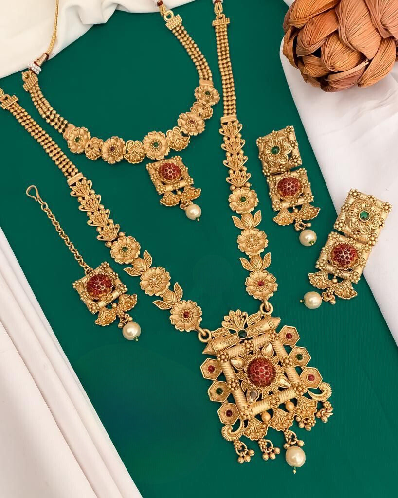 Imitation Rajwadi Gold Plated Combo Set With Mang Tikka