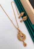 Antique Gold Plated Chain Pendal Set