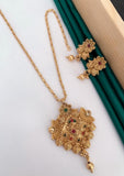 Antique Gold Plated Chain Pendal Set